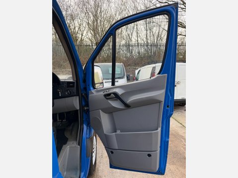 Mercedes-Benz Sprinter 2.1 211 CDi Panel Van 4dr Diesel Manual RWD L2 H3 (109 bhp) 24