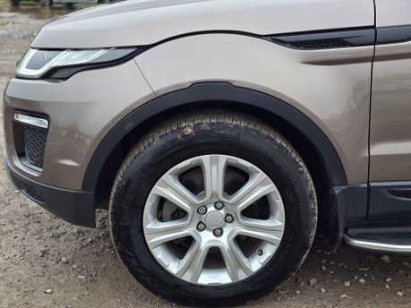 Land Rover Range Rover Evoque 2.0 TD4 SE Tech SUV 5dr Diesel Auto 4WD Euro 6 (s/s) (180 ps) 32