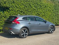 Volvo V40 2.0 T2 R-Design Nav Plus Hatchback 5dr Petrol Manual Euro 6 (s/s) (122 ps) 4
