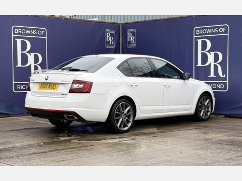 Skoda Octavia 2.0 TSI GPF vRS Hatchback 5dr Petrol Manual Euro 6 (s/s) (245 ps) 4