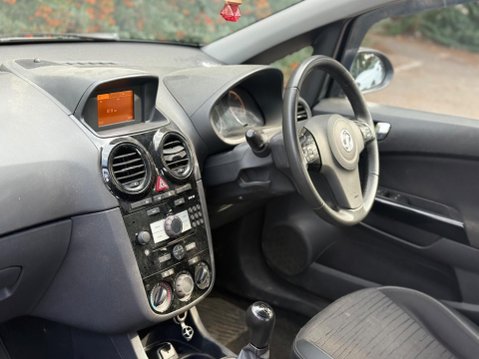 Vauxhall Corsa 1.2 16V Excite Euro 5 5dr (A/C) 9