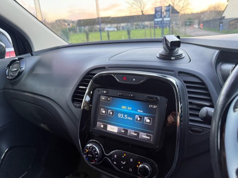 Renault Captur 1.5 dCi ENERGY Dynamique S Nav Euro 6 (s/s) 5dr 17