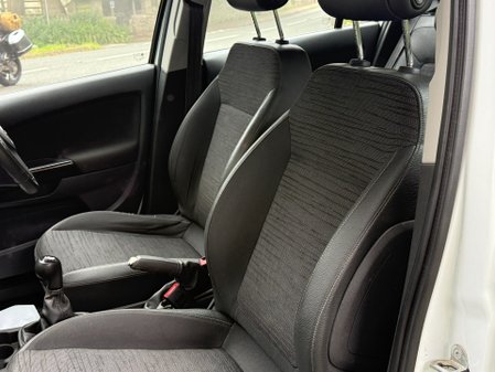 Vauxhall Corsa EXCITE AC 42