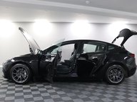 Tesla Model 3 MODEL 3 6