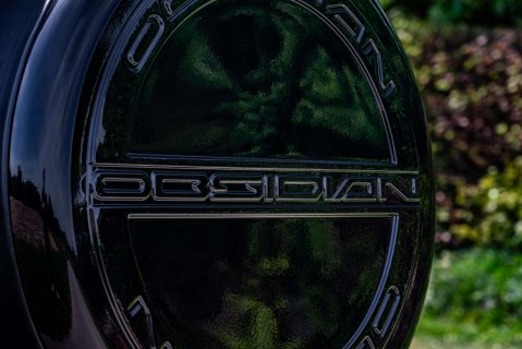 Land Rover Defender D250 X-Dynamic HSE Hard Top Obsidian 17