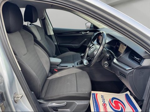 Skoda Octavia 2.0 TDI SE Technology Euro 6 (s/s) 5dr 11