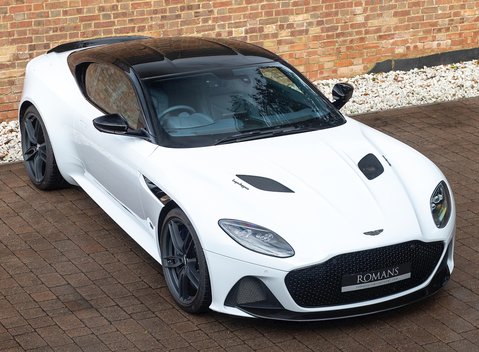 Aston Martin DBS Superleggera 8