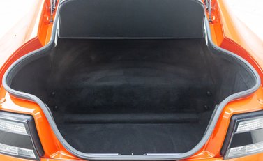 Aston Martin V12 Vantage S 40