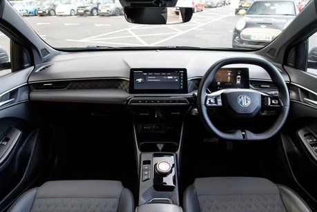 MG MG3 TROPHY