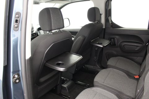Vauxhall Combo Life 5dr 100kW Ultimate 52kWh Electric Automatic (11kW Charger) 32
