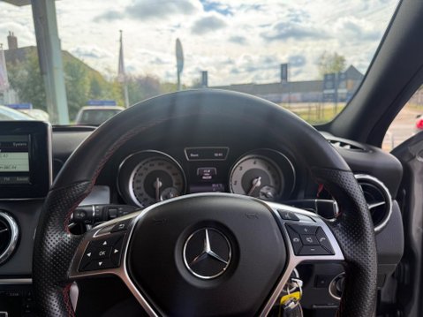 Mercedes-Benz GLA 2.1 GLA200d AMG Line (Premium Plus) 7G-DCT 4MATIC Euro 6 (s/s) 5dr 29