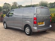 Vauxhall Vivaro 1.5 Vivaro 2700 Sportive S/S 6