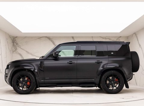 Land Rover Defender X 3