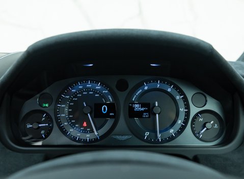 Aston Martin Vantage GT8 20