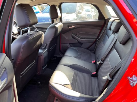 Ford Focus 1.0T EcoBoost Titanium X Euro 6 (s/s) 5dr 33