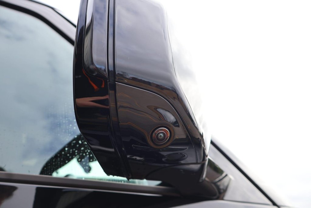 Land Rover Defender 110 D300 HARD TOP X-DYNAMIC HSE URBAN REAR SEAT CONVERSION STYLED BY SEEKER 27