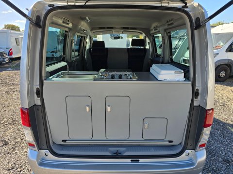 Mazda B Friendee Aero City Runner 12