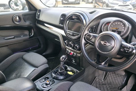 Mini Countryman COOPER D ALL4 AUTOMATIC..SAT NAV,CHILLI,EXCITMENT,CRUISE,CONNECTED. 6