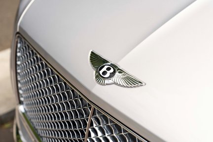 Bentley Bentayga V8 8