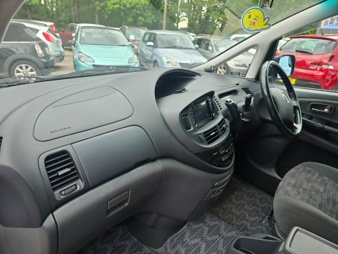 Toyota Estima FWD AUTO 10