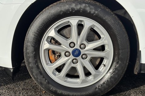 Ford Transit Connect 230 L2 Trend DCIV Automatic 120 ps Tdci - Sat Nav / Air Con / Camera 36