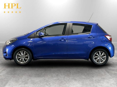 Toyota Yaris 1.5 VVT-h Icon Hatchback 5dr Petrol Hybrid E-CVT Euro 6 (s/s) (100 ps) Air 4