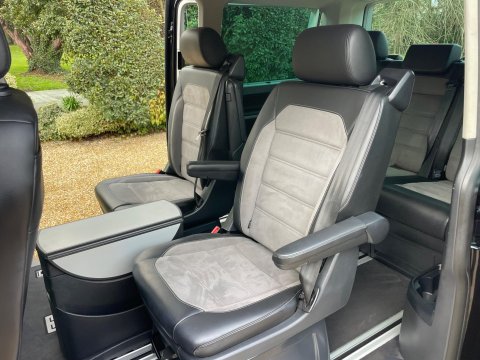 Volkswagen Caravelle 2.0 TDI Executive MPV 5dr Diesel DSG Euro 6 (s/s) (150 ps) 78