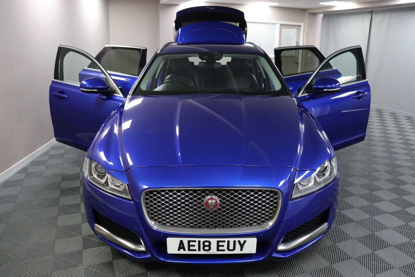 2018 Jaguar XF — image 6