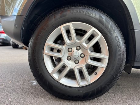 Land Rover Defender 2.0 P300 S SUV 3dr Petrol Auto 4WD Euro 6 (s/s) (300 ps) 19