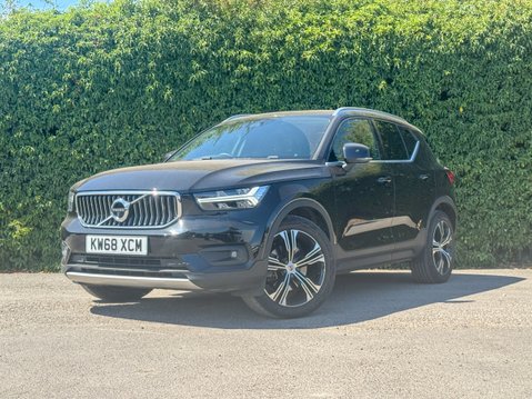 Volvo XC40 2.0 T5 Inscription Pro SUV 5dr Petrol Auto AWD Euro 6 (s/s) (247 ps) 2
