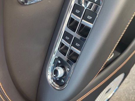 Bentley Bentayga 4.0 V8 S SUV 5dr Petrol Auto 4WD Euro 6 (s/s) (550 ps) 33