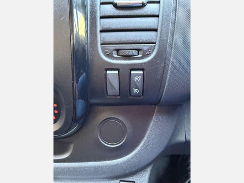 Vauxhall Vivaro 1.6 CDTi 2900 Sportive Panel Van 5dr Diesel Manual L2 H1 Euro 6 (120 ps) 34
