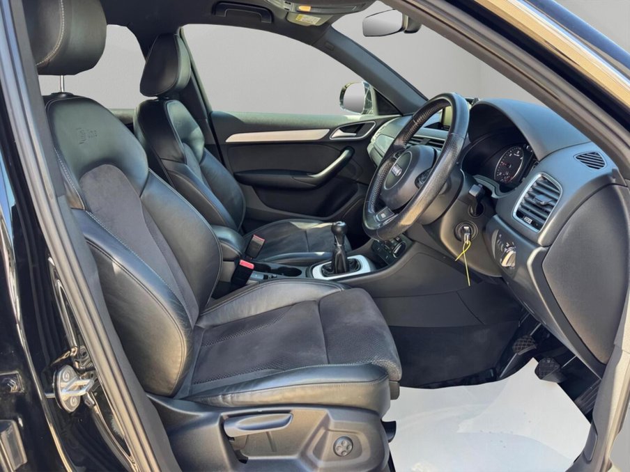 2016 Audi Q3 — image 12