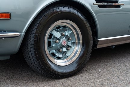 Aston Martin V8 Oscar India 9