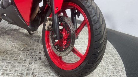 Honda CBR 2013 SPORTS BIKE PROJECT BIKE PARTS BIKE BREAKER 125CC 17