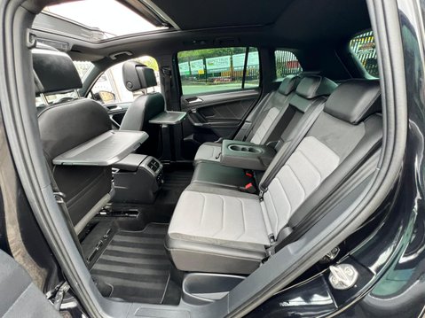 Volkswagen Tiguan R-LINE TDI BMT 4MOTION DSG 76