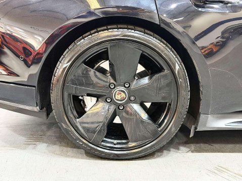 Porsche Taycan Performance Plus 93.4kWh Turbo Saloon 4dr Electric Auto 4WD (680 ps) 34