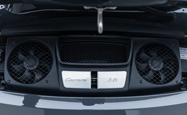 Porsche 911 50th Anniversary Edition 40