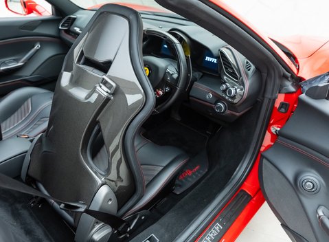 Ferrari 488 SPIDER 17