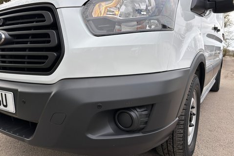 Ford Transit 350 L3H2 130 ps DCIV - Air Con / Sat Nav 23