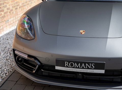 Porsche Panamera Turbo S E-Hybrid Sport Turismo 25