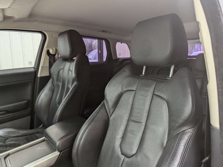 Land Rover Range Rover Evoque 2.2 Range Rover Evoque Pure Tech SD4 Auto 4WD 5dr 53