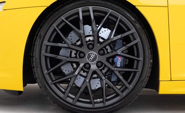 Audi R8 V10 Spyder 17