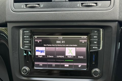 Skoda Yeti Outdoor LAURIN AND KLEMENT TDI DSG - RARE CAR - PAN ROOF -APPLE CARPLAY -8 SERVICES 42