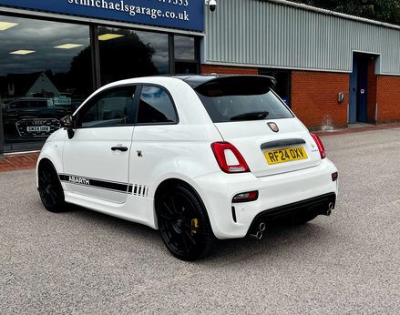 Abarth 695 1.4 695 Competizione (180) Semi-Auto 3dr 10