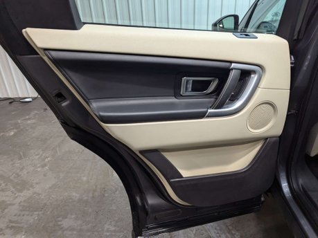 Land Rover Discovery Sport 2.0 Discovery Sport Luxury HSE TD4 Auto 4WD 5dr 67