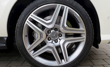 Mercedes-Benz M Class AMG 11