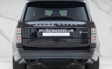 Land Rover Range Rover P565 SVAutobiography Dynamic Black 26