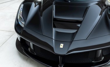Ferrari LaFerrari 19