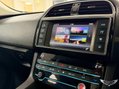Jaguar F-Pace 2.0 D180 Prestige Auto AWD Euro 6 (s/s) 5dr 33